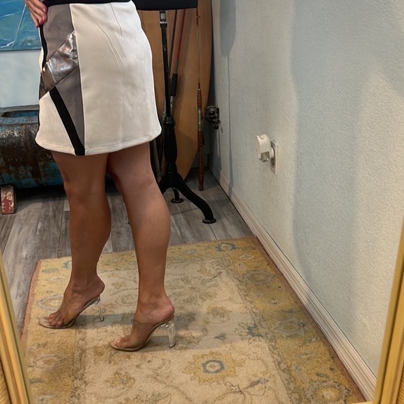 NWT Wild Honey Metallic Panel Mini Skirt Modern Chic Night Out Statement Size M - Picture 13 of 14